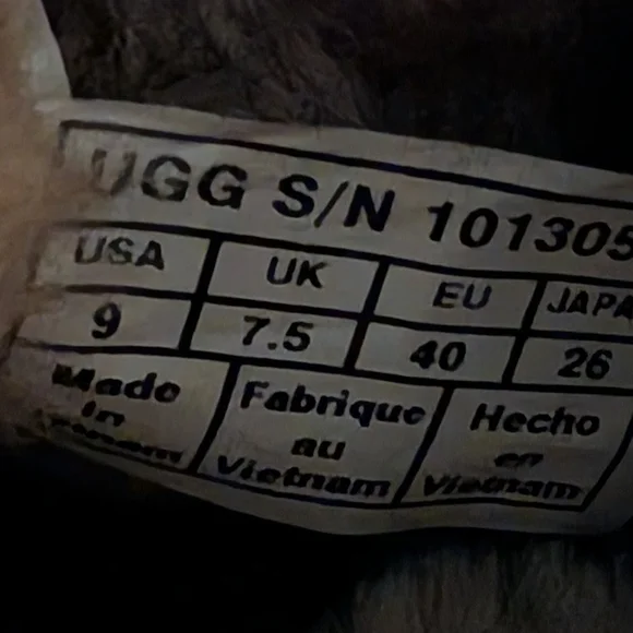 UGG Brea for Women - Black Boots with Cream Fur Cuff - Picture 4 of 5